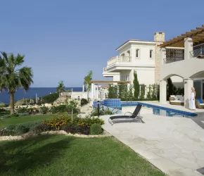 Complex of villas in the Coral Bay area, Paphos