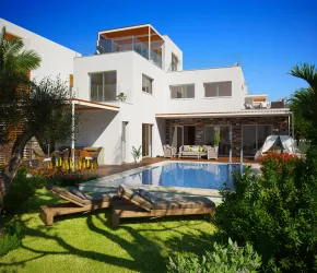 Villas close to sandy beaches, Paphos